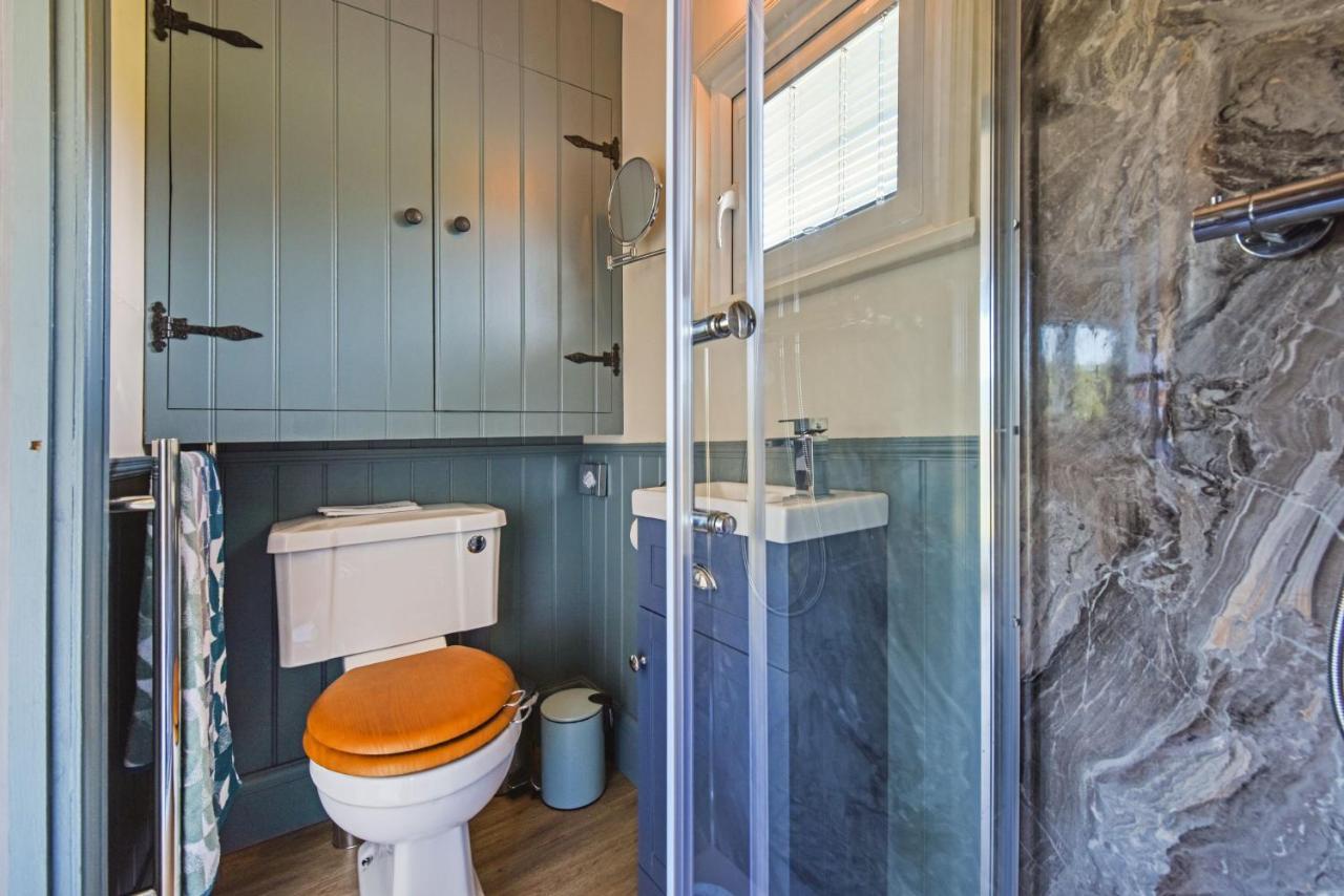 Crabden Shepherd Hut - Blendworth Villa Waterlooville Exteriör bild